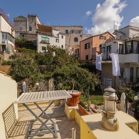 Apartament Relais Del Mare Con Terrazza Fronte Mare Free Parking Massa Lubrense Zewnętrze zdjęcie