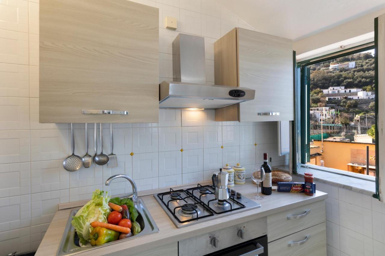 Apartament Relais Del Mare Con Terrazza Fronte Mare Free Parking Massa Lubrense Zewnętrze zdjęcie